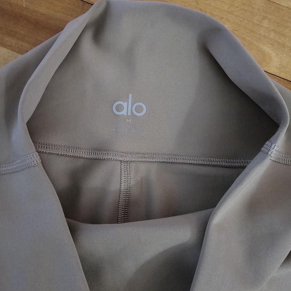 Alo Yoga Gravel Leggings